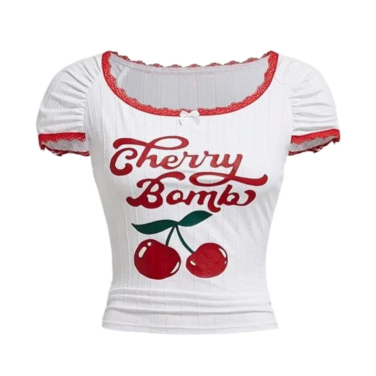 Cherrykitten Fashion Inspiration: Y2K Crop Cami for Party Outfits